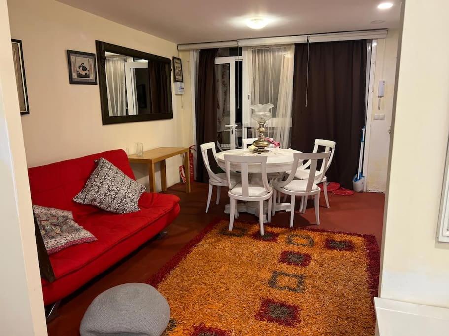 Apartamento Abierto Con Patio Matadepera ภายนอก รูปภาพ
